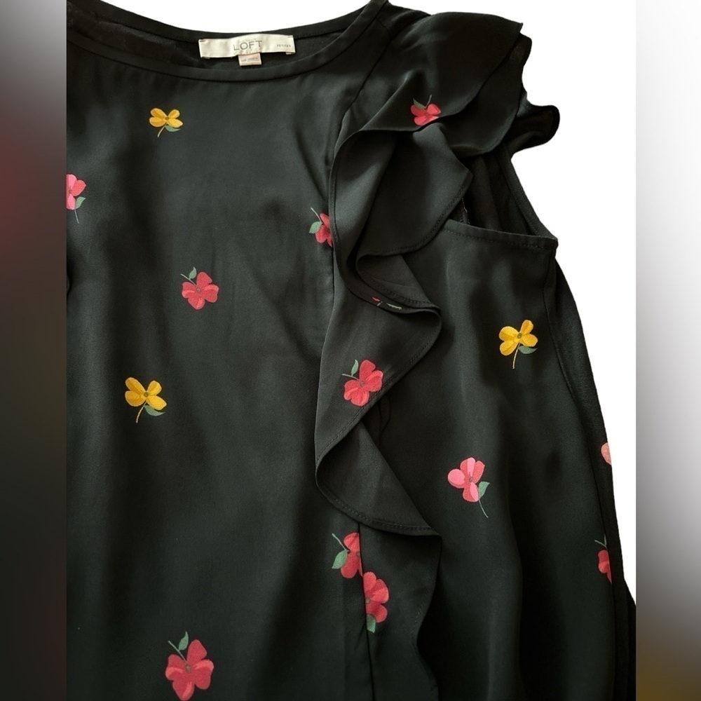 LOFT top, MP, black with yellow and red flowers , flutter sleeve and ruffles. - Picture 6 of 6